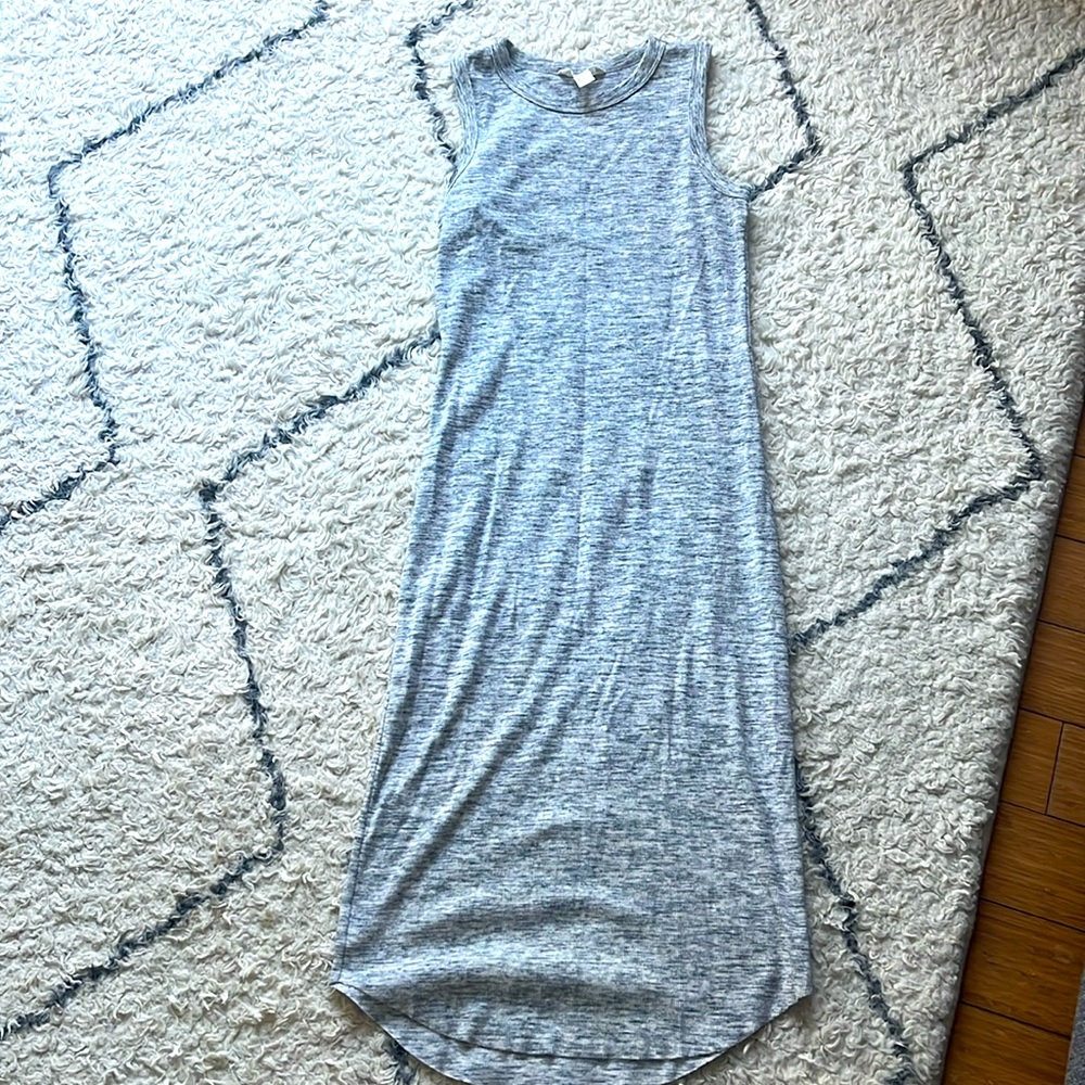 Forever 21 grey sleeveless midi dress
